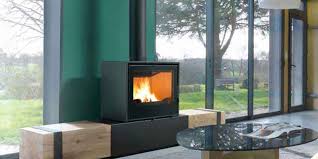 Par ailleurs, d'autres recours plus simples peuvent vous aider à nettoyer votre poêle, à l'exemple de la cendre qui vous sera d'une grande aide dans la remise en état de votre vitre. Comment Nettoyer Son Poele A Pellets Infos Sur Palette Pellets Be