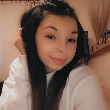 Eileen Mcphillips's Instagram, Twitter & Facebook