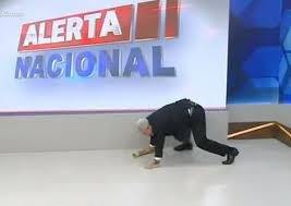 Sikerasikera jr maconheirosikera jr tv acriticasamurai sikerathammy sikeratolha podi sikeramichele sikeraalerta amazonas sikerabrunoso sikera. Catou Cavaco Sikera Jr Leva Tombo Durante Apresentacao Do Programa Alerta Nacional Jornal Meia Hora Babado