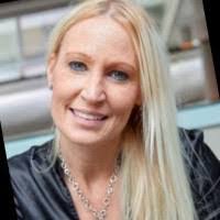 Lori Tanner's Instagram, Twitter & Facebook