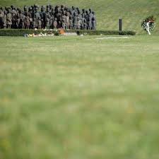 Die ordnungspolizei und das massaker von lidice. Hundert Blumen Am Himmel Literatur
