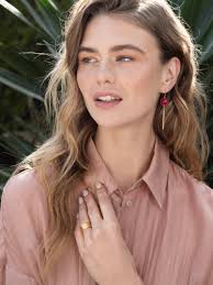 Brede gehamerde ring