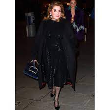 Non è detto che gli abiti da cerimonia debbano essere indossati solo in occasione di un matrimonio o di un battesimo: Catherine Deneuve All Asta I Suoi Mitici Abiti Yves Saint Laurent