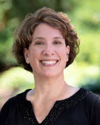 Lisa Borchardt's Instagram, Twitter & Facebook