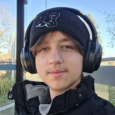 Is it okay to have multiple ball pythons?