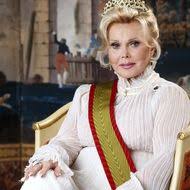 Von anhalt zog 1984 nach los angeles, nachdem er dort zuvor während einer urlaubsreise zsa zsa gabor kennengelernt hatte und drei jahre lang zwischen deutschland und den vereinigten staaten gependelt war, bevor gabor ihm einen heiratsantrag machte, der 1986 zur eheschließung führte. Frederic Prinz Von Anhalt Aktuelle News Infos Bilder Bunte De