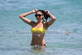 Check spelling or type a new query. Kayta Triponta Kai Karfwmata Sto Nhsi Twn Anemwn Poia Anastatwse Tis Paralies Ths Mykonoy Me Ayto To Magiw Photos Stars Tv Athens Magazine