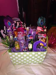 21st Birthday Gift Box For Her Pin By Ashley Klonowski On Clever Crafts 21st Birthday Gift Baskets Birthday Gift Baskets 21st Birthday Gifts