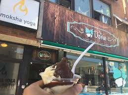 The yoga sanctuary danforth yoga merkezi, yoga stüdyosu toronto toronto division. La Diperie Toronto 372 Danforth Ave Old Toronto Restaurant Reviews Phone Number Tripadvisor