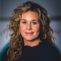 Katie Husk's Instagram, Twitter & Facebook