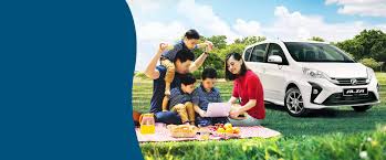 Pengguna datang melihat kereta di bilik pameran perodua petaling jaya. Perodua Alza 7 Seater Mpv Perodua
