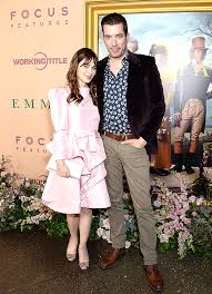 On february 18, 2020 in los angeles, california rodin eckenroth/wireimage have they been married before? Zooey Deschanel Gushes Over Jonathan Scott Supportive Wonderful Hollywood Life