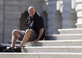 Fetterman breaks with Democrats over shutdown, vows to put 'country over party'