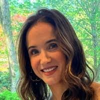 Renee Maes's Instagram, Twitter & Facebook