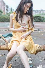 網絡圖輯] 萌蘭醬上海大學露出- 貼圖- 絲襪美腿- JKF 捷克論壇