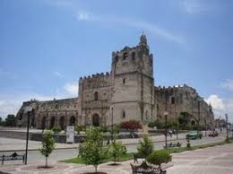 Convento De Yuriria Guanajuato Tambien Conocido Como El Ex Convento De San Agustin Construido Por Los Agustinos En 1 Best Western Hotel Mexico Travel Mexico
