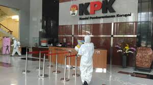 Contoh kasus hukum pidana korupsi di indonesia: Korupsi Bansos Dan Contoh Kasus Hukum Pidana Di Indonesia Yang Menyeret Pejabat Tinggi