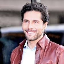 Carlos Henry Oficial