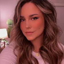 Brianna Condon's Instagram, Twitter & Facebook