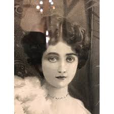 Georgina Spencer's Instagram, Twitter & Facebook