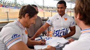 Ses origines thierry dusautoir est originaire de divo en côte d'ivoire. Wilkinson Dusautoir Guirado Des Stars Du Rugby A Portee De Ballon