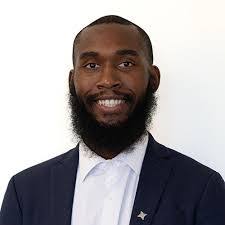 Robert Kellin's Instagram, Twitter & Facebook