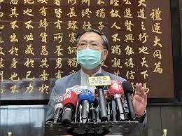 Sep 21, 2017 · 他所認為的高等教育最重要目標就是，「確保畢業的學生能分辨有人在胡說八道」。你會在不斷地挑戰和被挑戰中學到了這種能力，在面對各種分歧和異議中找到自己的方向。 L7urvsrr90qctm