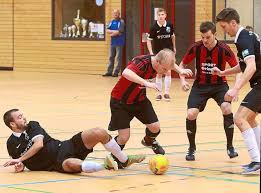 Wir machen das auch, denn nur so sind die regeln schnell zu verstehen. Fussball Futsal Regeln Erneut Massiv In Der Kritik Fussball Schwarzwalder Bote
