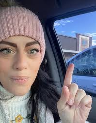 Gina Epstein's Instagram, Twitter & Facebook