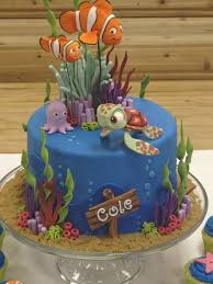 These Cakes Are Probably The Good In The World Amazing Thinking About Doing This For My Sons Next Birthday Probably Have To Go To An Actual Bakery Instead Of Fredd Nemo Cake Finding Nemo Cake Themed Cakes