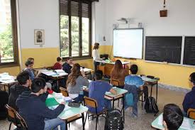 Il nostro obiettivo è quello di soddisfare le esigenze educative degli studenti italiani. La Scuola Italiana Non Riesce Ad Attenuare Le Diseguaglianze