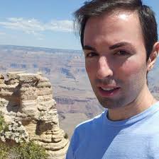 Meet Venus, the two faced beautiful cat .. 🐈🧡🖤