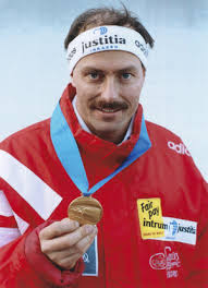 Image of Team Canada captain Brian Tutt proudly displays the Spengler-Cup  trophy