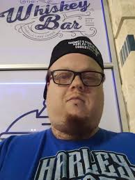 How many young'uns in this group? 40 or below...