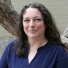 Alicia Earl's Instagram, Twitter & Facebook