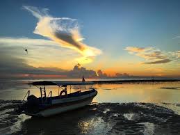 Daftarinformasi.com foto gambar pemandangan pantai berikut diperoleh daripada post berikut : Pantai Sindhu Sanur Pantai Dengan Pemandangan Sunrise Yang Indah Kintamani Id