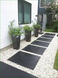 My Favourite Garden Decoration Ideas For House Inspiration Garde Front Yard Landscaping Design Side Yard Landscaping Small Garden Design Ideas Low Maintenance