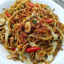 Terkenal dengan julukan 'spaghetti khas indonesia' ikuti cara membuatnya berikut ini. 4 Idea Masak Mi Goreng Cara Indonesia Paling Sedap
