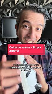 Lavado en seco para loa zapatos de una manera rapida y efectiva #limpiador  #zapatos #aseo #rapido #lavadoenseco #cuidatusmanos