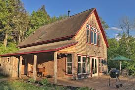 18 main street, stowe, usa. 11 Best Northern Vermont Cabin Rentals 2021 Field Mag