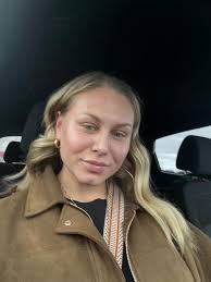 Valerieeratelle (@valerieeratelle) • Instagram photos and videos