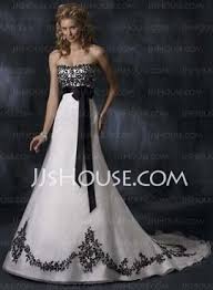 202 00 Forme Sirene Trompette Amoureux Traine Moyenne Organza Robe De Mariee Avec Dentelle Brode Paillettes A Ruban S Jj S House Gothic Wedding Dress Black Wedding Dresses Black White Wedding Dress