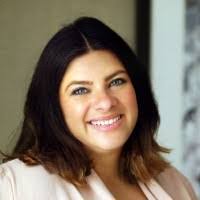 Stephanie Maggard's Instagram, Twitter & Facebook