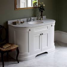 Hillsdale furniture hamilton backless vanity stool, burnished oak wood and ivory upholstery with nail head trim. Burlington 134 Curved Vanity Unit With Double Doors Vanity Burlington Traditional Sink Vanity Unit Vanity Units Luxury Bathroom Vanity