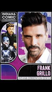 SAN DIEGO @comic_con // finishing strong. thanks to every amazing fellow  geek i got to meet & talk comics/movies/tv/toys with. thanks to  @paramountplus, @darkhorsecomics, @z2, @time.to.panick & more for the  support &