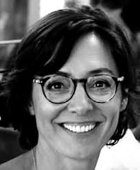 D o ssier de pre ss e Moi aussi je suis C a th erin e D en e uv e