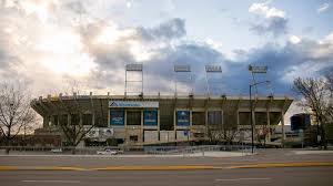 Report Garth Brooks To Hold Concert At Albertsons Stadium