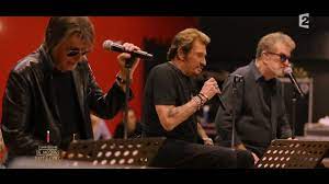 Ce n'est que ce jeudi 7 décembre que jacques dutronc, qui accompagnait le rockeur il y a encore. Johnny Hallyday Eddy Mitchel Et Jacques Dutronc Chantent Vieille Canaille Youtube