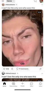 I can't be the only one who sees this : r/NikkeMobile