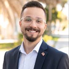 Mitchell Gresley's Instagram, Twitter & Facebook